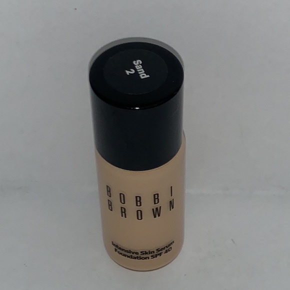 Bobbi Brown Intensive Skin Serum Foundation (Smaller Size) - Picture 3 of 13